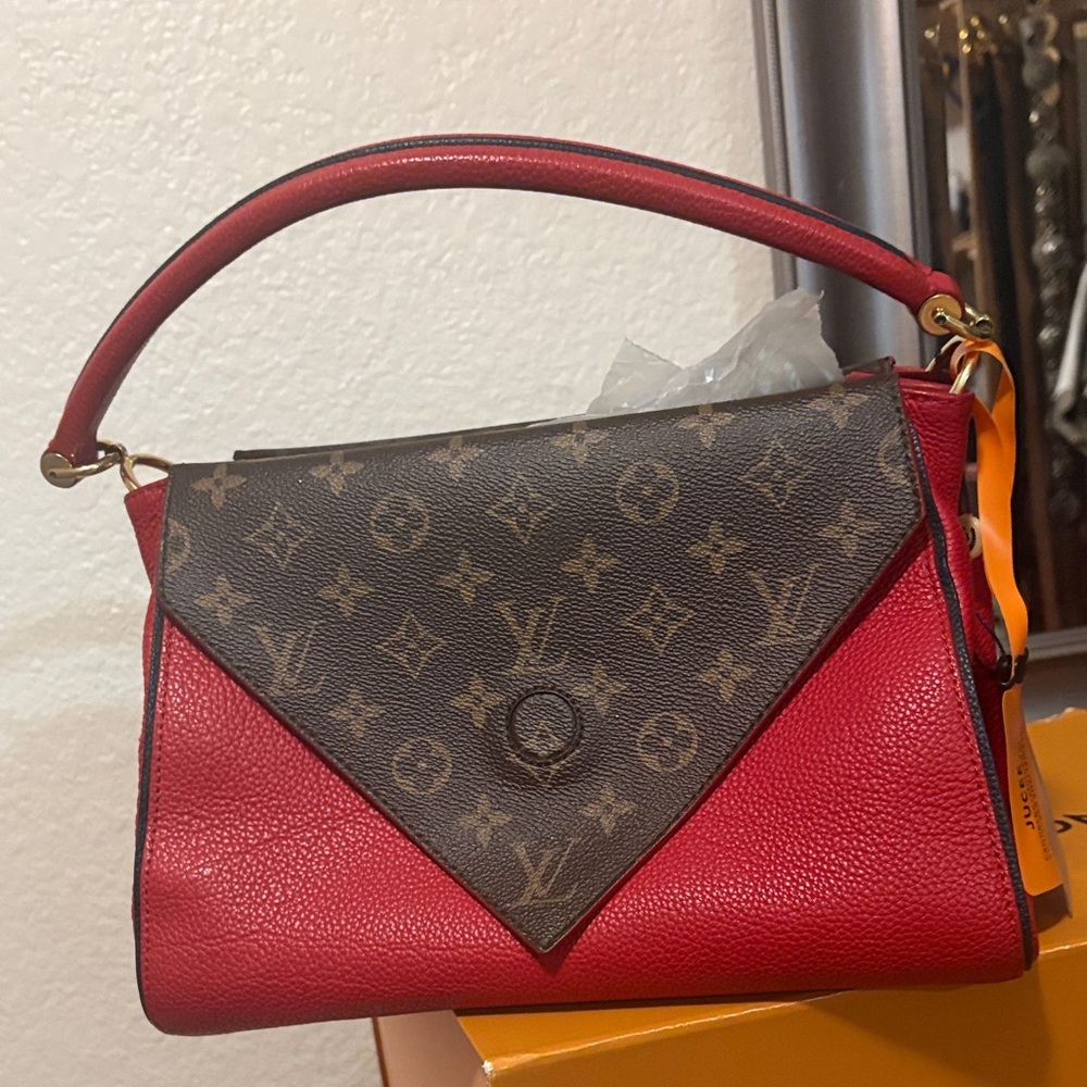 Louis Vuitton Monogram Double V Handbag